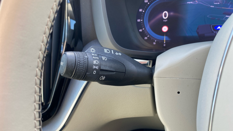 Volvo Xc60 2.0 T6 RC PHEV Inscription Expression 5dr AWD Auto Estate